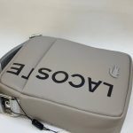 حقيبة كروس رجالي لاكوست (Lacoste) الرياضية – كحلي بلمسة عصرية