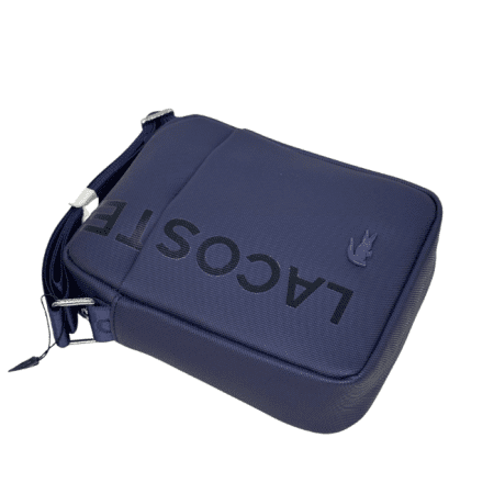 حقيبة كروس رجالي لاكوست (Lacoste) "الرياضية" - كحلي بلمسة عصرية